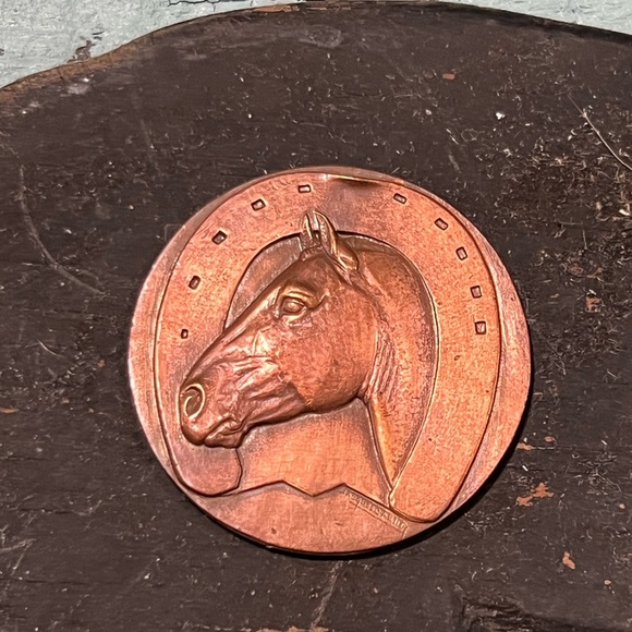 Bronze Coated Copper Horse Head Coin Medallion, Signed - Picture 1 of 3